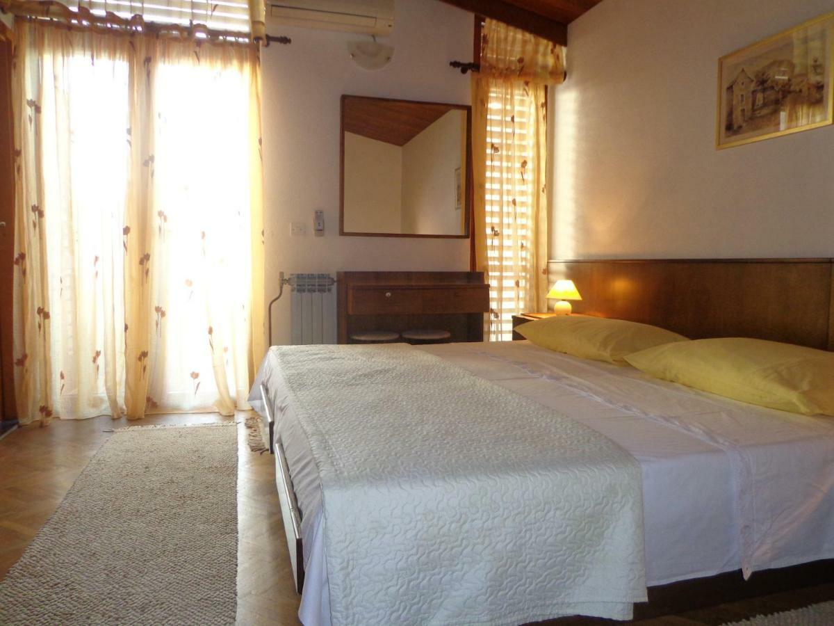 Guesthouse Matko Brela Extérieur photo
